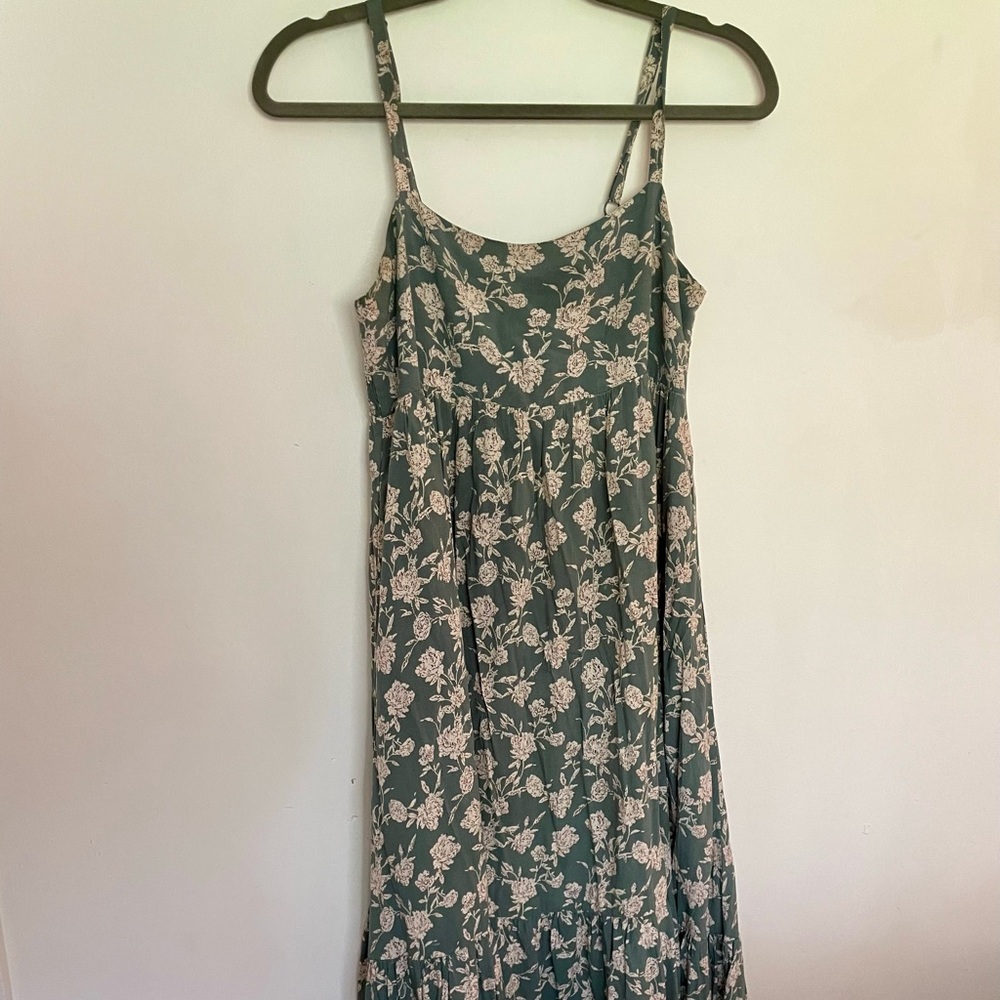 Neuflora dress size small
